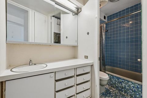 Tiny photo for 300 N State Street #2527, Chicago, IL 60654 (MLS # 12646357)