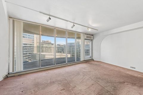 Tiny photo for 300 N State Street #2527, Chicago, IL 60654 (MLS # 12646357)