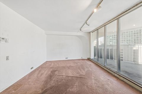 Tiny photo for 300 N State Street #2527, Chicago, IL 60654 (MLS # 12646357)