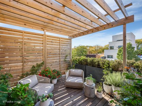 Tiny photo for 1942 N Sedgwick Street #PH, Chicago, IL 60614 (MLS # 12490149)