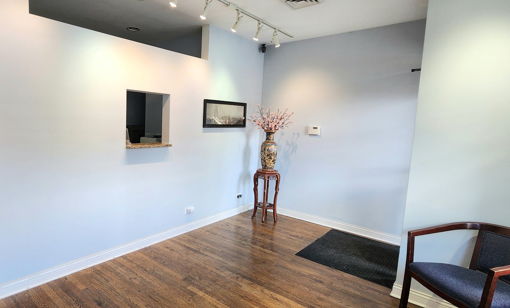 553 W 31st Street 1