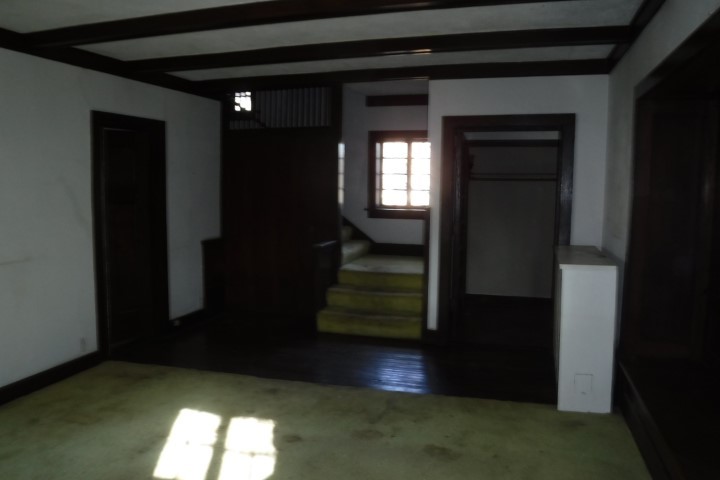 9334 S Pleasant Avenue