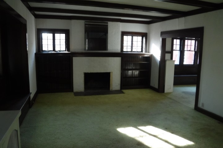 9334 S Pleasant Avenue