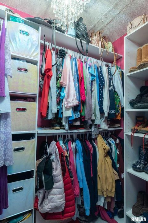 Tiny photo for 1203 ABBEY Lane, Marion, IL 62959 (MLS # QC4262903)