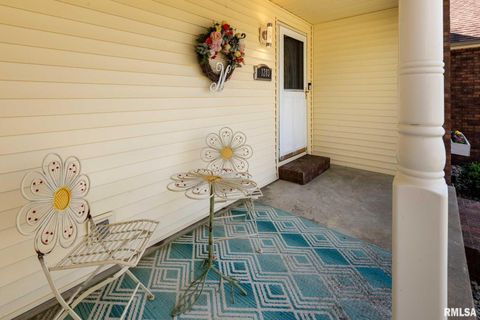 Tiny photo for 1203 ABBEY Lane, Marion, IL 62959 (MLS # QC4262903)