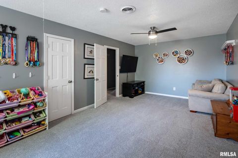 Tiny photo for 1203 ABBEY Lane, Marion, IL 62959 (MLS # QC4262903)