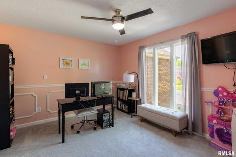 Tiny photo for 1203 ABBEY Lane, Marion, IL 62959 (MLS # QC4262903)