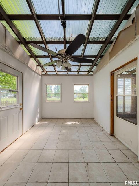 Tiny photo for 1203 ABBEY Lane, Marion, IL 62959 (MLS # QC4262903)