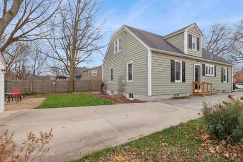 A home in Waukegan