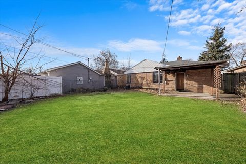 A home in Evergreen Park