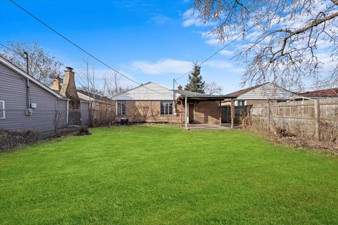 A home in Evergreen Park