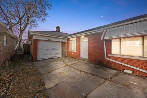 A home in Evergreen Park