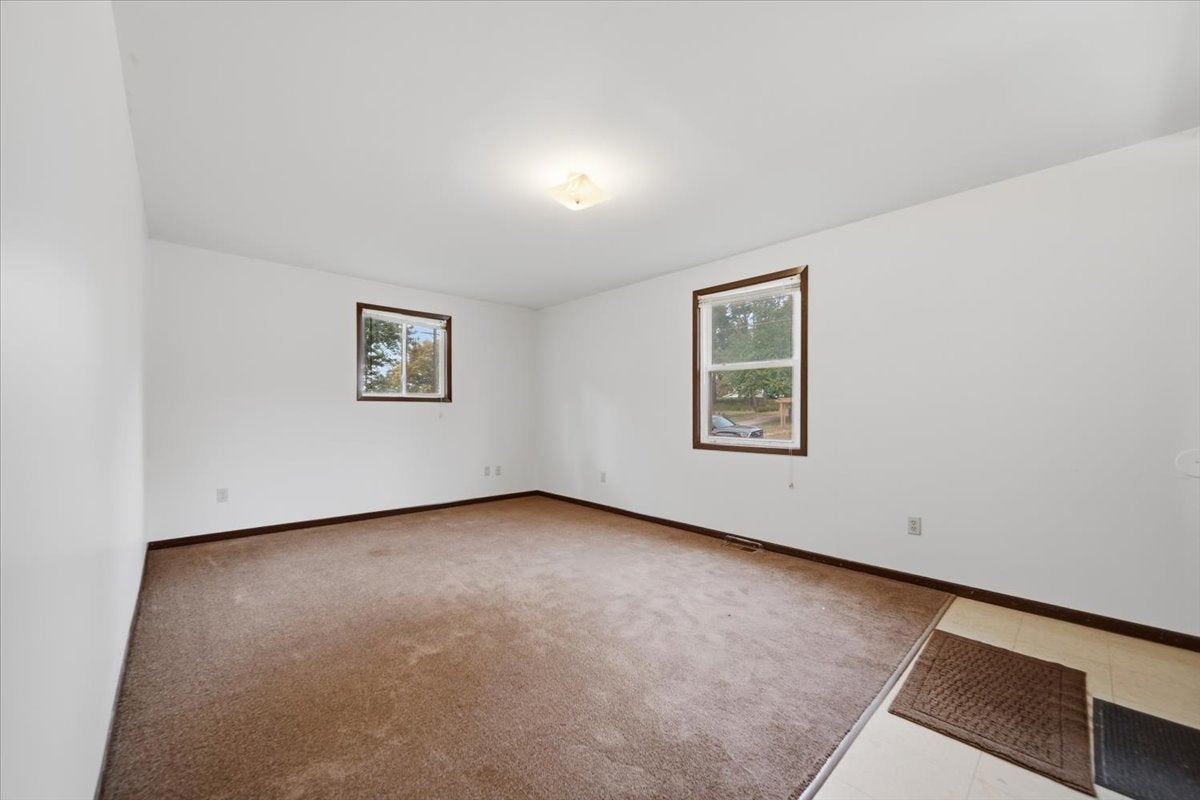 310 E 3RD Street