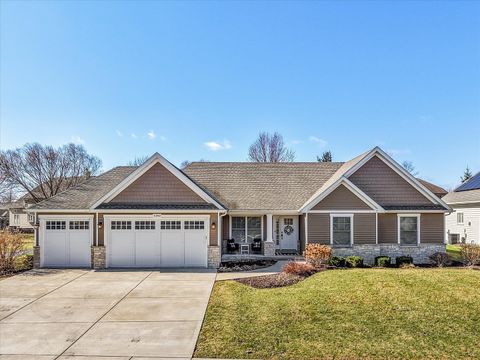 Photo of 1262 Deerpath Drive, Yorkville, IL 60560 (MLS # 12587778)