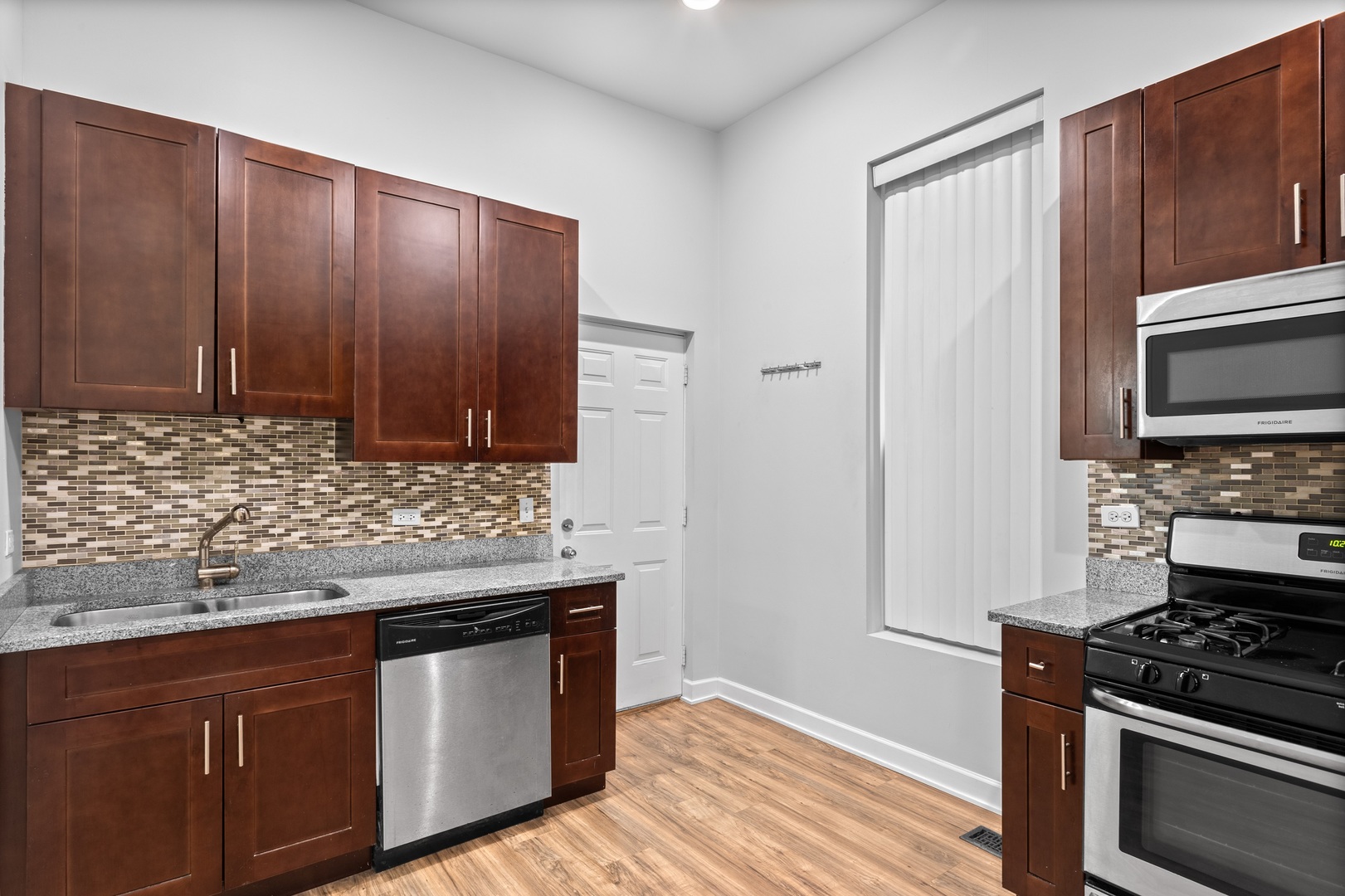 1528 N Ashland Avenue 1R