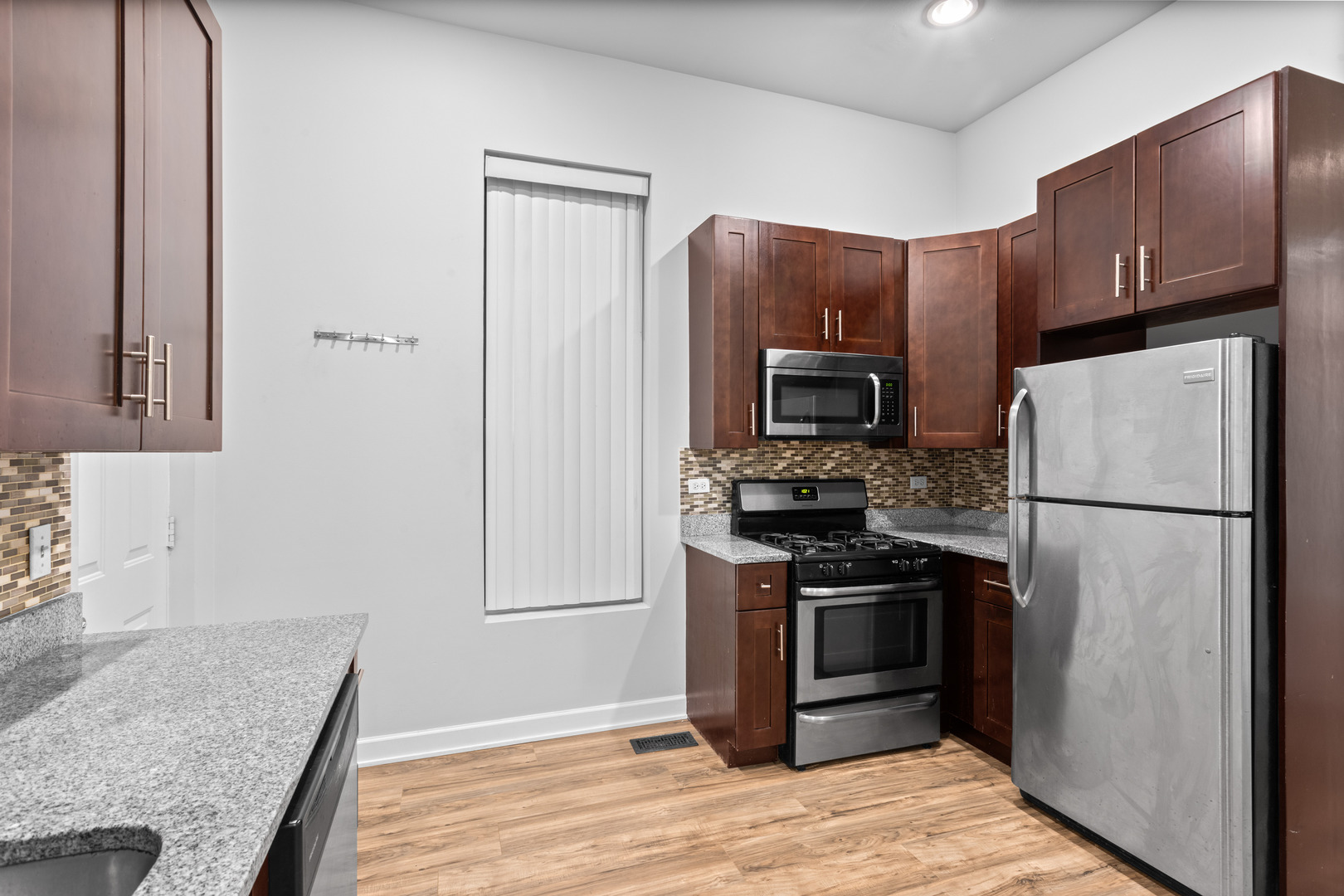 1528 N Ashland Avenue 1R