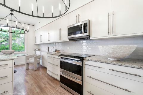Tiny photo for 1705 Pavilion Way #208, Park Ridge, IL 60068 (MLS # 12689465)