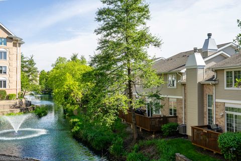 Tiny photo for 1705 Pavilion Way #208, Park Ridge, IL 60068 (MLS # 12689465)