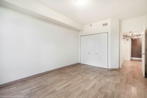 Tiny photo for 1705 Pavilion Way #208, Park Ridge, IL 60068 (MLS # 12689465)