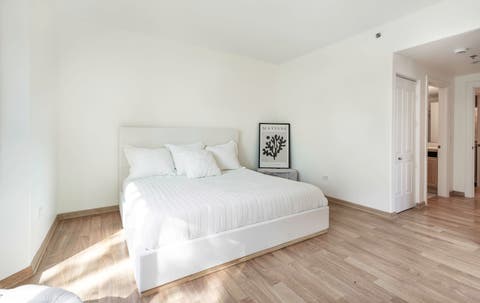Tiny photo for 1705 Pavilion Way #208, Park Ridge, IL 60068 (MLS # 12689465)