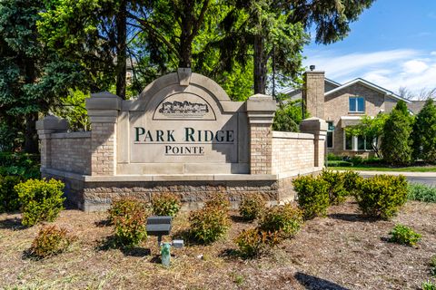 Tiny photo for 1705 Pavilion Way #208, Park Ridge, IL 60068 (MLS # 12689465)