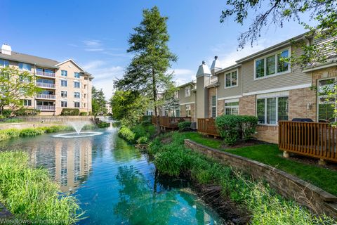 Tiny photo for 1705 Pavilion Way #208, Park Ridge, IL 60068 (MLS # 12689465)