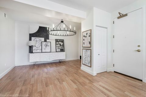 Tiny photo for 1705 Pavilion Way #208, Park Ridge, IL 60068 (MLS # 12689465)