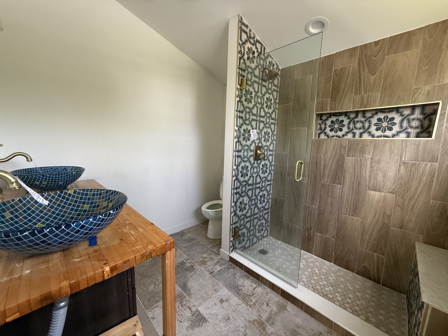 3307 Fountainbleau Drive