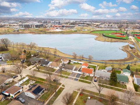 Tiny photo for 216 W Jeffery Avenue, Wheeling, IL 60090 (MLS # 12606423)