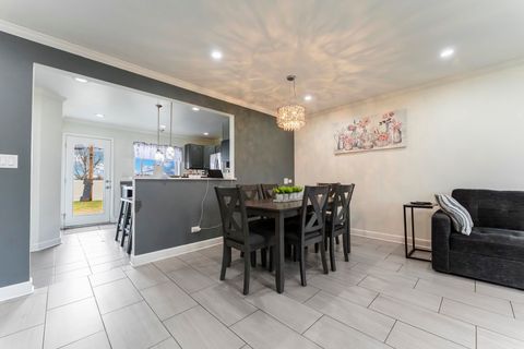 Tiny photo for 216 W Jeffery Avenue, Wheeling, IL 60090 (MLS # 12606423)