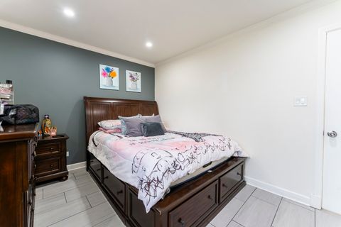 Tiny photo for 216 W Jeffery Avenue, Wheeling, IL 60090 (MLS # 12606423)