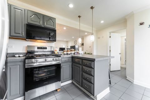 Tiny photo for 216 W Jeffery Avenue, Wheeling, IL 60090 (MLS # 12606423)