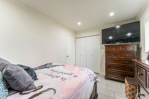 Tiny photo for 216 W Jeffery Avenue, Wheeling, IL 60090 (MLS # 12606423)