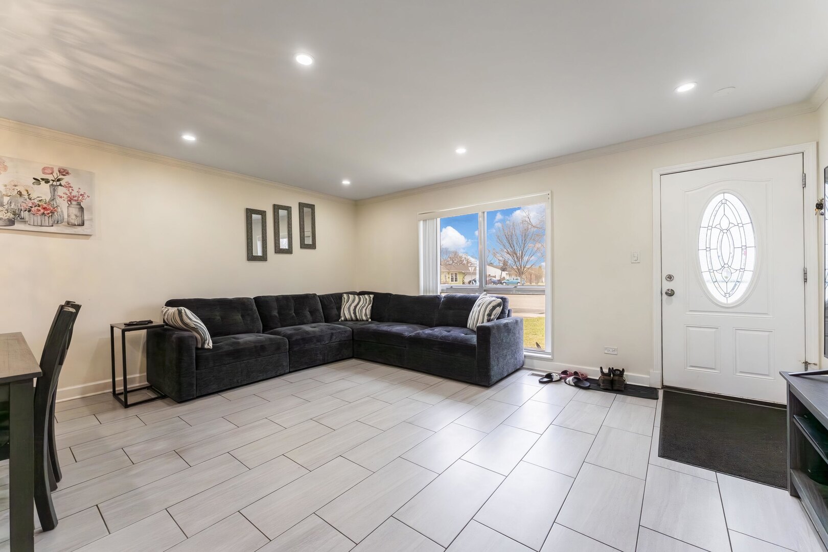 216 W Jeffery Avenue