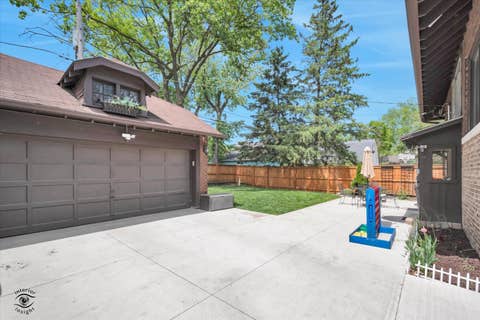 Tiny photo for 10516 S Seeley Avenue, Chicago, IL 60643 (MLS # 12724131)