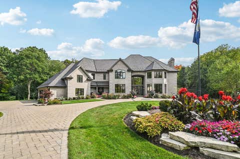 Tiny photo for 3001 Glen Eagles Court, St. Charles, IL 60174 (MLS # 12706876)