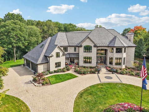 Tiny photo for 3001 Glen Eagles Court, St. Charles, IL 60174 (MLS # 12706876)