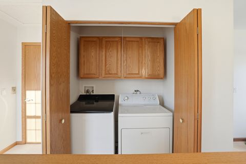 Tiny photo for 611 Belmont Lane, Carol Stream, IL 60188 (MLS # 12612347)