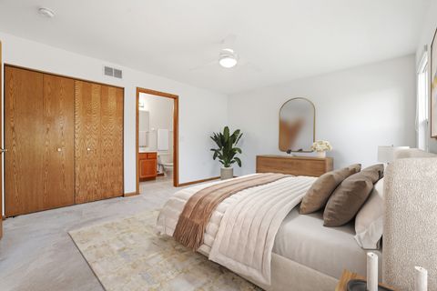 Tiny photo for 611 Belmont Lane, Carol Stream, IL 60188 (MLS # 12612347)