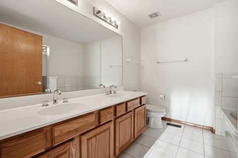 Tiny photo for 611 Belmont Lane, Carol Stream, IL 60188 (MLS # 12612347)