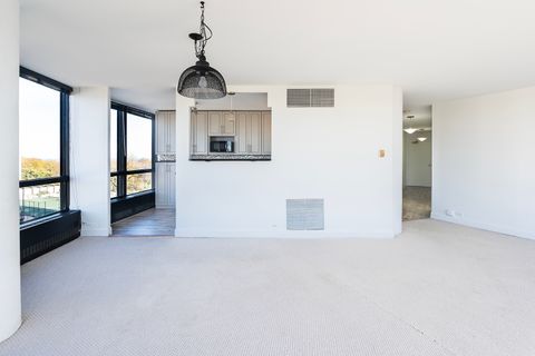 Tiny photo for 5415 N SHERIDAN Road #711, Chicago, IL 60640 (MLS # 12517546)