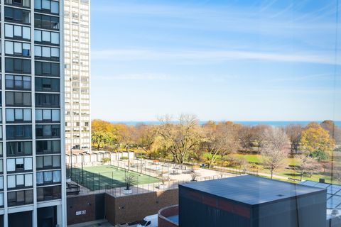 Tiny photo for 5415 N SHERIDAN Road #711, Chicago, IL 60640 (MLS # 12517546)