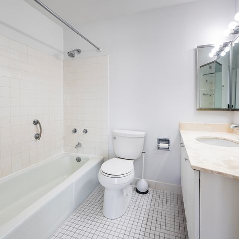 Tiny photo for 5415 N SHERIDAN Road #711, Chicago, IL 60640 (MLS # 12517546)
