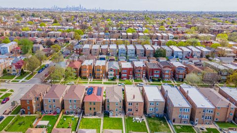 Tiny photo for 1811 Kenilworth Avenue, Berwyn, IL 60402 (MLS # 12624050)