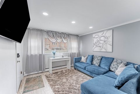 Tiny photo for 1811 Kenilworth Avenue, Berwyn, IL 60402 (MLS # 12624050)