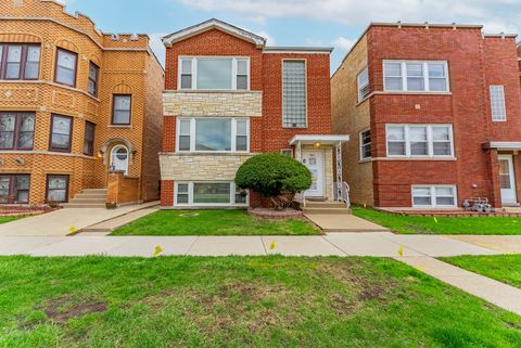 Photo of 1811 Kenilworth Avenue, Berwyn, IL 60402 (MLS # 12624050)