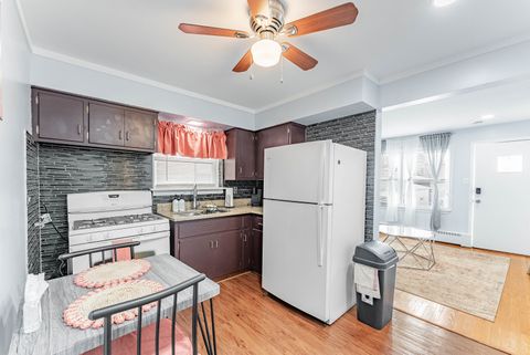 Tiny photo for 1811 Kenilworth Avenue, Berwyn, IL 60402 (MLS # 12624050)