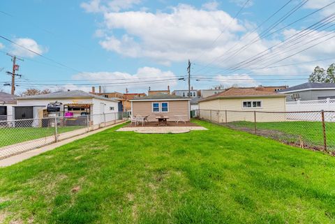 Tiny photo for 1811 Kenilworth Avenue, Berwyn, IL 60402 (MLS # 12624050)