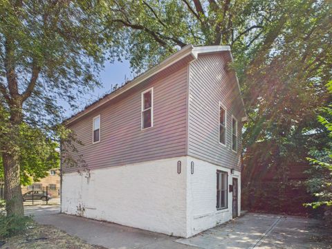 Tiny photo for 1715 E 70th Street, Chicago, IL 60649 (MLS # 12472361)