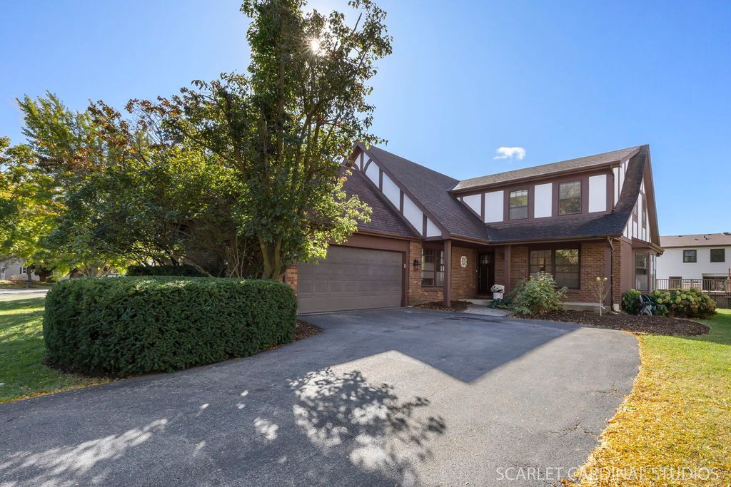 Photo for 625 Edward Road, Naperville, IL 60540 (MLS # 12486508)